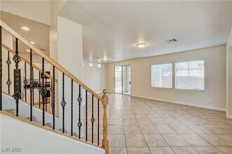 5309 Luna Bonita St in Las Vegas, NV - Building Photo - Building Photo