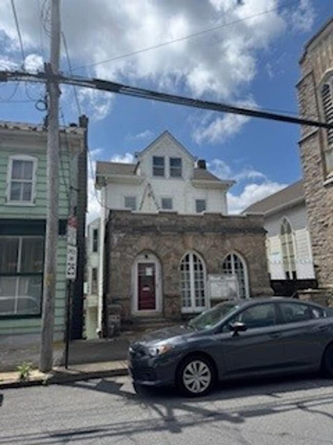 property at 140 E Market St