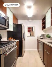 535 W 23rd St in New York, NY - Building Photo - Building Photo