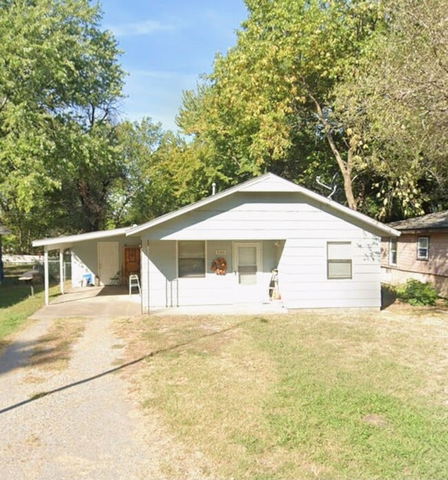 property at 316.5 N Whitaker St