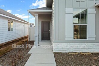 895 N Aleppo Wy in Meridian, ID - Building Photo - Building Photo