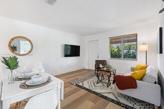 1048 NE 13th Ave in Fort Lauderdale, FL - Building Photo - Building Photo