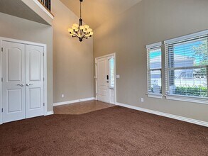 744 Woodleaf Way in Sandy, UT - Building Photo - Building Photo