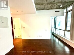 75-675 Portland St in Toronto, ON - Building Photo - Building Photo
