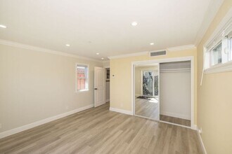 1009 S Norfolk St in San Mateo, CA - Building Photo - Building Photo