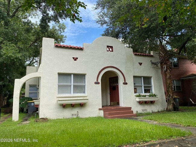 2231 Ernest St
