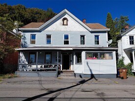 87 W Pierpont St in Kingston, NY - Building Photo