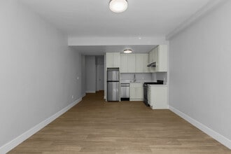 1130 Larkin in San Francisco, CA - Foto de edificio - Building Photo