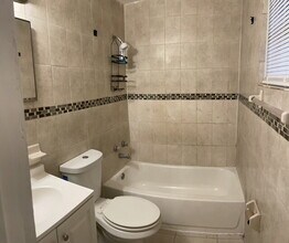 2701 NW 12th Ct in Fort Lauderdale, FL - Building Photo - Building Photo