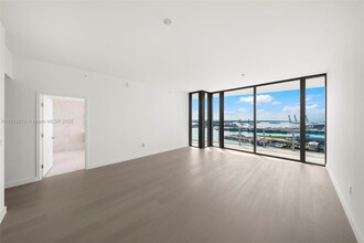500 Alton Rd, Unit 3101 in Miami Beach, FL - Building Photo - Building Photo