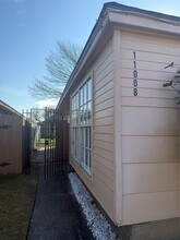 11008 Misty Summit Dr in Houston, TX - Foto de edificio - Building Photo
