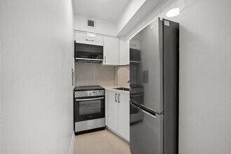 500 Des Pins Av O in Montréal, QC - Building Photo - Building Photo