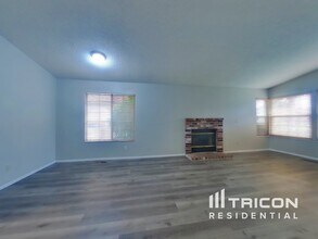 1582 Woodhaven Ln in Sparks, NV - Building Photo - Building Photo