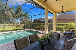 6534 Caldecott Dr in Naples, FL - Building Photo