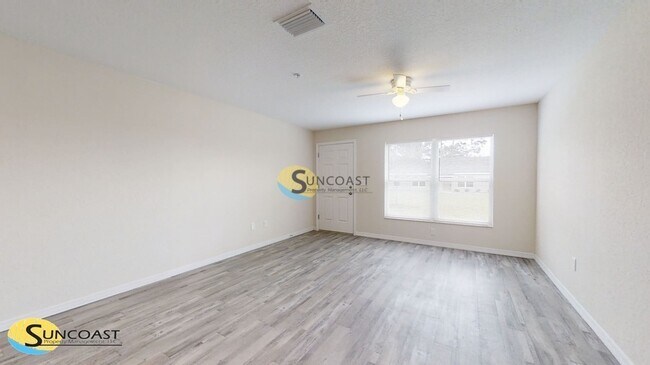 9434 N Manashee Dr in Citrus Springs, FL - Building Photo - Building Photo