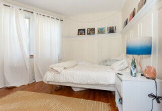 322 St Paul St in Brookline, MA - Building Photo - Building Photo