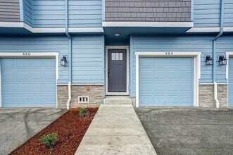 486 S Monmouth Ave in Monmouth, OR - Building Photo - Building Photo