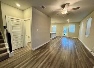 2325 Bay Breeze Dr in Kemah, TX - Building Photo - Building Photo