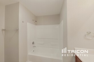 600 Hidden Dale Dr in Fort Worth, TX - Building Photo - Building Photo