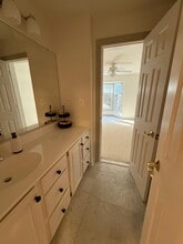 12221 Fairfield House Dr in Fairfax, VA - Building Photo - Building Photo