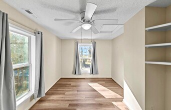 802 N B St in Bridgeton, NC - Building Photo - Building Photo