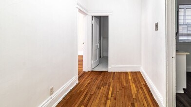 50 Queensberry St, Unit 2-2B in Boston, MA - Building Photo - Building Photo