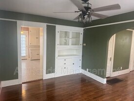 4116 E 5th St in Long Beach, CA - Building Photo