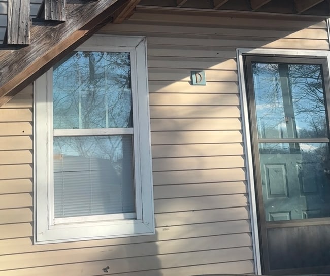 property at 2000 Swaim Ridge Ln