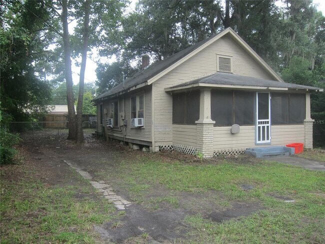 720 NW 22nd Ave in Gainesville, FL - Building Photo - Building Photo