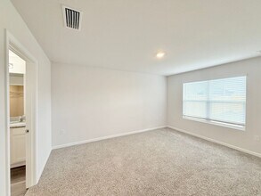 8669 Pathstone Blvd in Pensacola, FL - Building Photo - Building Photo