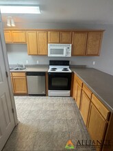 1208 Christy Dr in Manhattan, KS - Building Photo - Building Photo