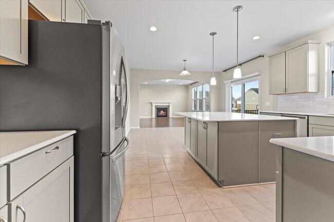 928 Leafdale Dr in Rochester Hills, MI - Building Photo - Building Photo