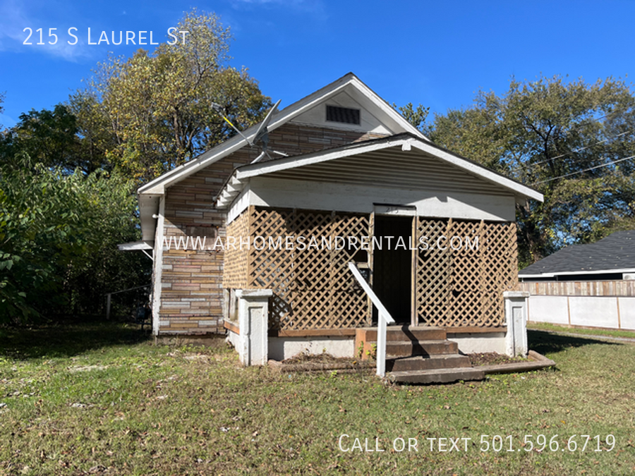 215 S Laurel St in North Little Rock, AR - Foto de edificio