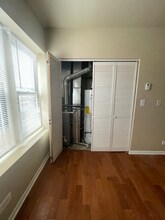 1904 E 79th St in Chicago, IL - Building Photo - Building Photo