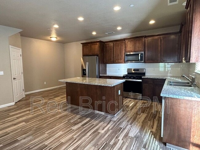 592 Cadiz Ct in Merced, CA - Building Photo - Building Photo