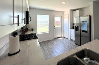 14020 Earlham St in Pilot Point, TX - Building Photo - Building Photo