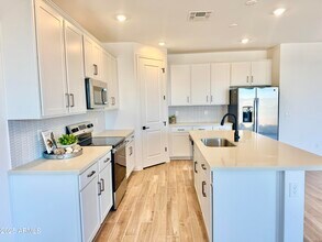 2336 Homesteaders Rd in Queen Creek, AZ - Building Photo - Building Photo