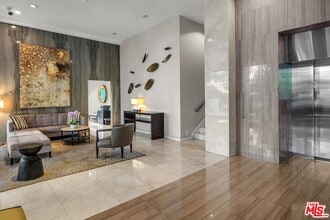 865 Comstock Ave in Los Angeles, CA - Building Photo - Building Photo