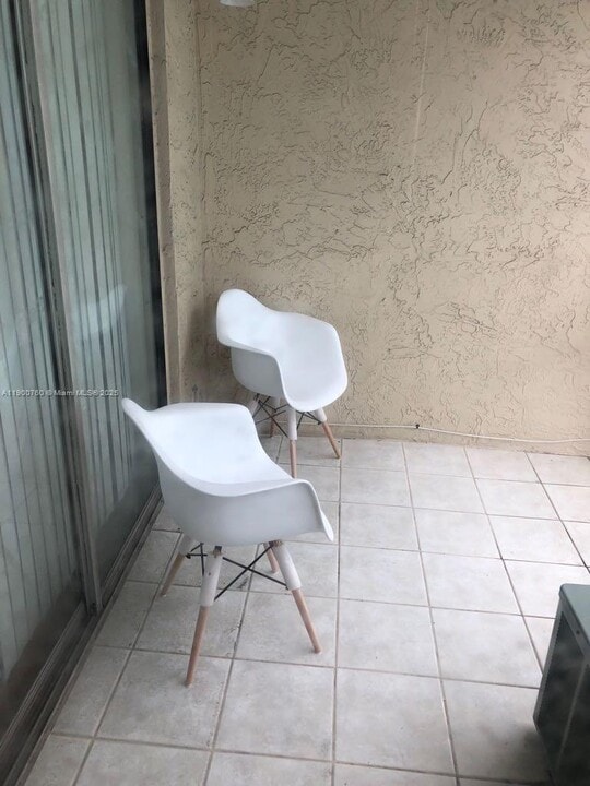 2903 N Miami Beach Blvd in North Miami Beach, FL - Building Photo