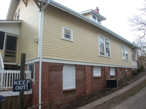 913 Burch Ave in Durham, NC - Foto de edificio - Building Photo