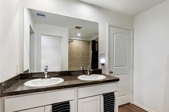 5310 Castlebury Meadows Dr in Spring, TX - Building Photo - Building Photo