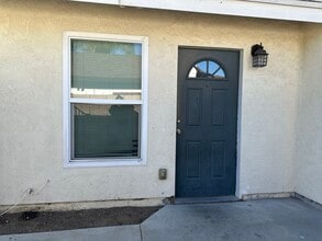 17934 Fairfax St in Fontana, CA - Building Photo - Building Photo