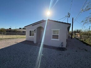 803 N Van Alstine St in Tucson, AZ - Building Photo - Building Photo