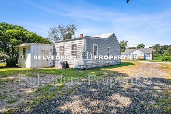 1208 Valley View St in Greensboro, NC - Foto de edificio - Building Photo