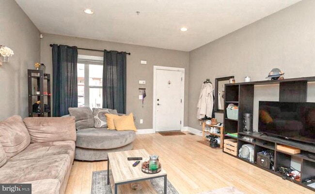 property at 1632 Francis St