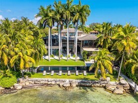 9 Harbor Point in Key Biscayne, FL - Building Photo