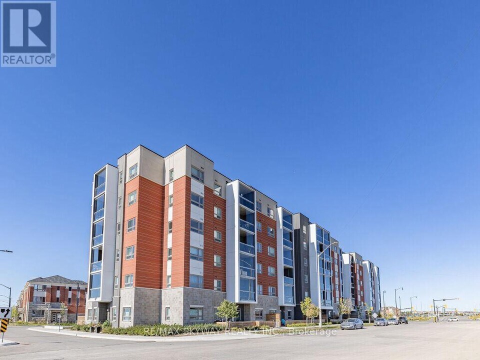 200-200 Lagerfeld Dr in Brampton, ON - Building Photo
