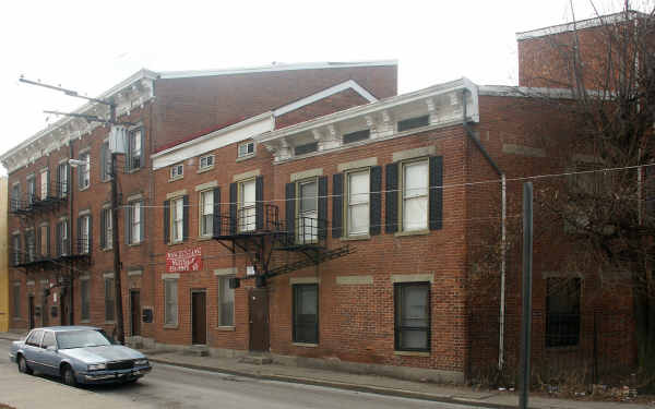 11-25 Back St in Cincinnati, OH - Building Photo - Building Photo