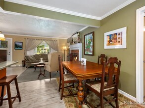 583 Kingsbury St NW in Grand Rapids, MI - Foto de edificio - Building Photo