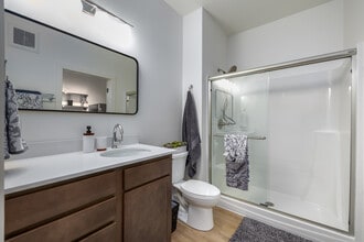 Studios340 - All Inclusive Pricing in Lexington, KY - Foto de edificio - Interior Photo